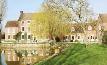 Gloucestershire hotels with pools